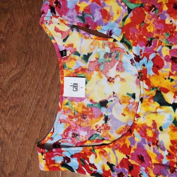 Cabi Cutaway Armhole Printed Top size L - Picture 3 of 5